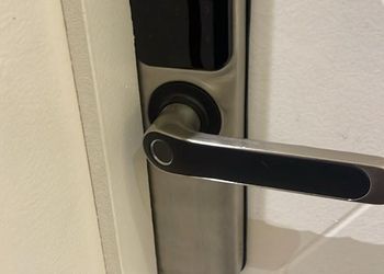 استديو بسرير ماستر ودخول ذاتي