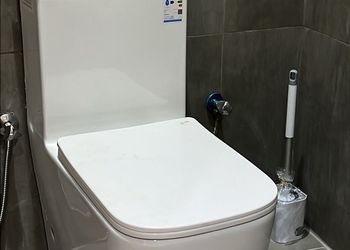 استراحة بمجالس واسعة وفناء خارجي