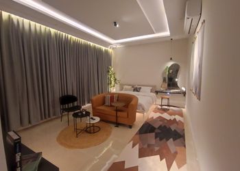 استديو بسرير ماستر وأثاث مريح 