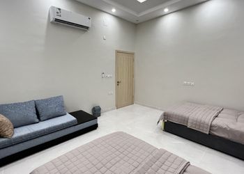 شاليه بمسطح اخضر