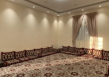 استراحة بملعب كره قدم وسله 