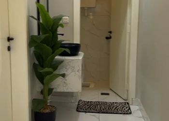 شاليه بمسطح اخضر