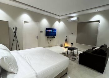 استديو هادئ بسرير ماستر 