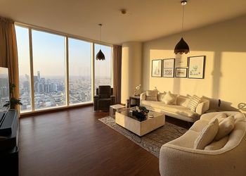 شقة بتصميم فاخر وأنيق وإطلالة مميزة 