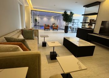 شاليه بغرفتين نوم  ومسبح داخلي