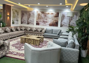شاليه انيق بجلسات وطاولة بلياردو