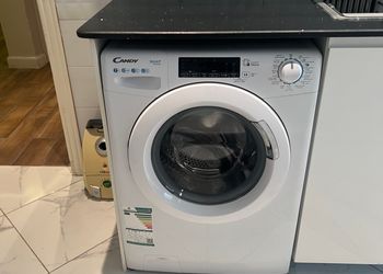 شقة بغرفتين نوم وصالة جلوس