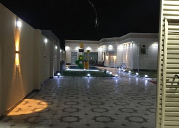 شالية بمسبح ألعاب مائية 