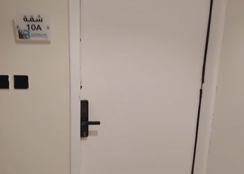 شقة بغرفة نوم وصالة 