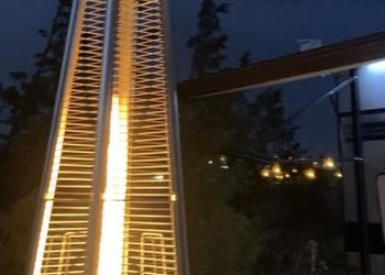 كرفان بإطلاله على الجبل 