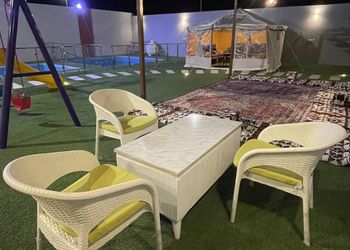 شاليه بجلسة خارجية وألعاب اطفال