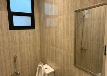 استديو بأثاث مريح وبسيط 