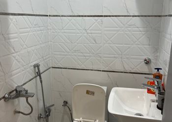 استديو بأثاث مريح وبسيط 