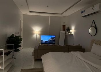 استديو هادئ بسرير ماستر 
