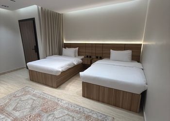 استديو هادئ بسريرين فردية