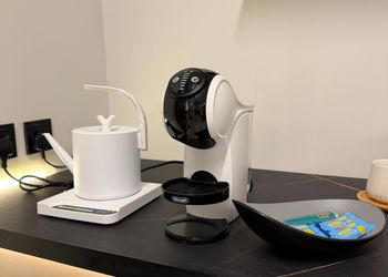 شقة بغرفتين نوم وصالة 