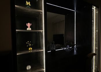 استديو هادئ بدخول ذاتي 