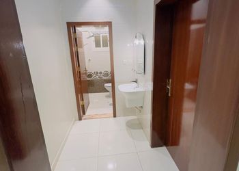 استديو هادئ بسرير ماستر 