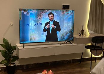 استديو بسرير ماستر وجلسة جانبية 