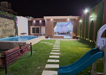 شاليه بمسبح وجلسة خارجية