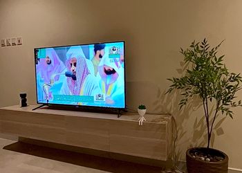  شقة بغرفتين نوم وأثاث مريح 