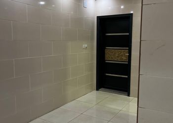 استديو بسرير ماستر وجلسة مريحة 