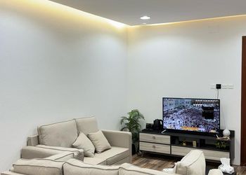 استديو بسرير ماستر وجلسة جانبية