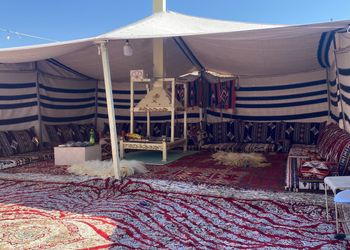 استراحة بألعاب أطفال ومجالس