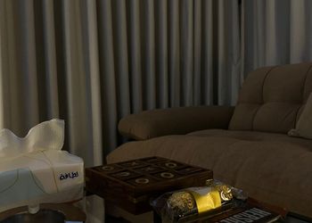 استديو بسرير ماستر وجلسة جانبية