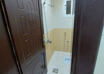 استديو بسرير ماستر وجلسة 