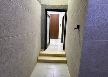 استديو بسرير ماستر وجلسة جانبية
