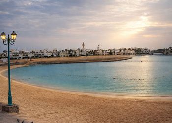 شاليه باطلاله على البحر