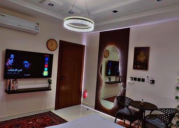 استديو بسرير ماستر ودخول ذاتي
