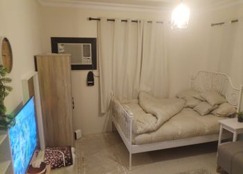 استديو هادئ بسرير فردي