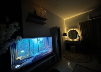 استديو هادئ بدخول ذاتي 