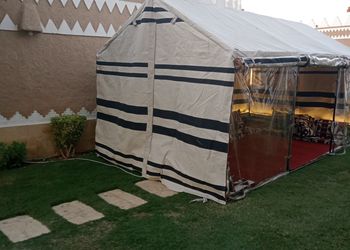 شاليه بجلسة خارجية ومسبح 