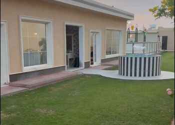 شالية بألعاب اطفال 