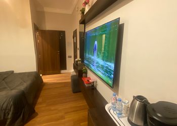 استديو بسرير ماستر وجلسة جانبية 