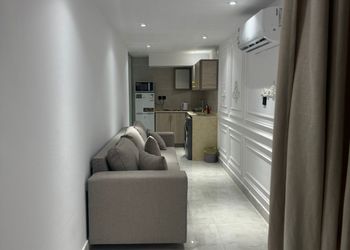 استديو بسريرين مفردة ودخول ذاتي 