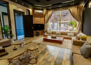 شاليه بمسبح خارجي وأجواء ممتعة 