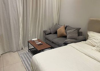 استديو بسرير ماستر