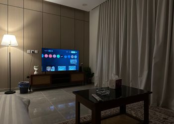 استديو هادئ بدخول ذاتي 