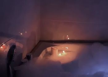 شاليه بمجلس مطل على العاب مائية