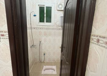استديو بسرير فردي وجلسة جانبية