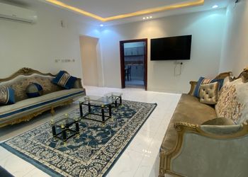 شقة بصالة وغرف نوم