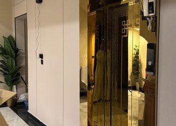 شقة بغرفة معيشة وغرفة نوم 