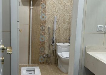 شقة بغرفة معيشة وغرفة نوم 