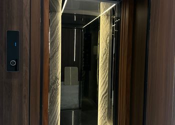 استديو بتصميم أنيق ودخول ذاتي