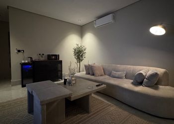 استديو هادئ بسرير ماستر 