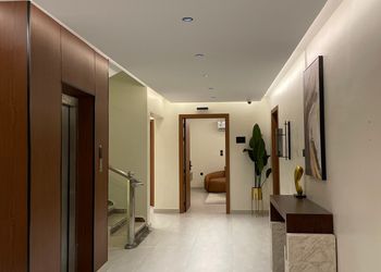 استديو بأثاث مريح وبسيط 
